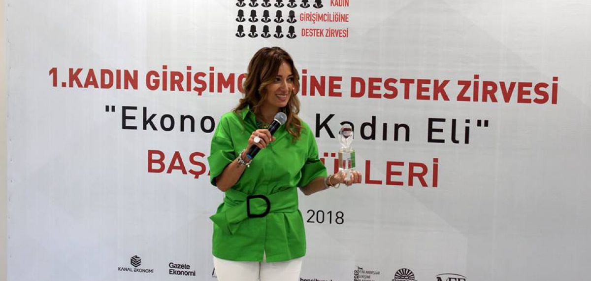 MHGF Başkan Yardımcısı Mukaddes Başkaya'ya Kadın Girişimcilik ödülü
