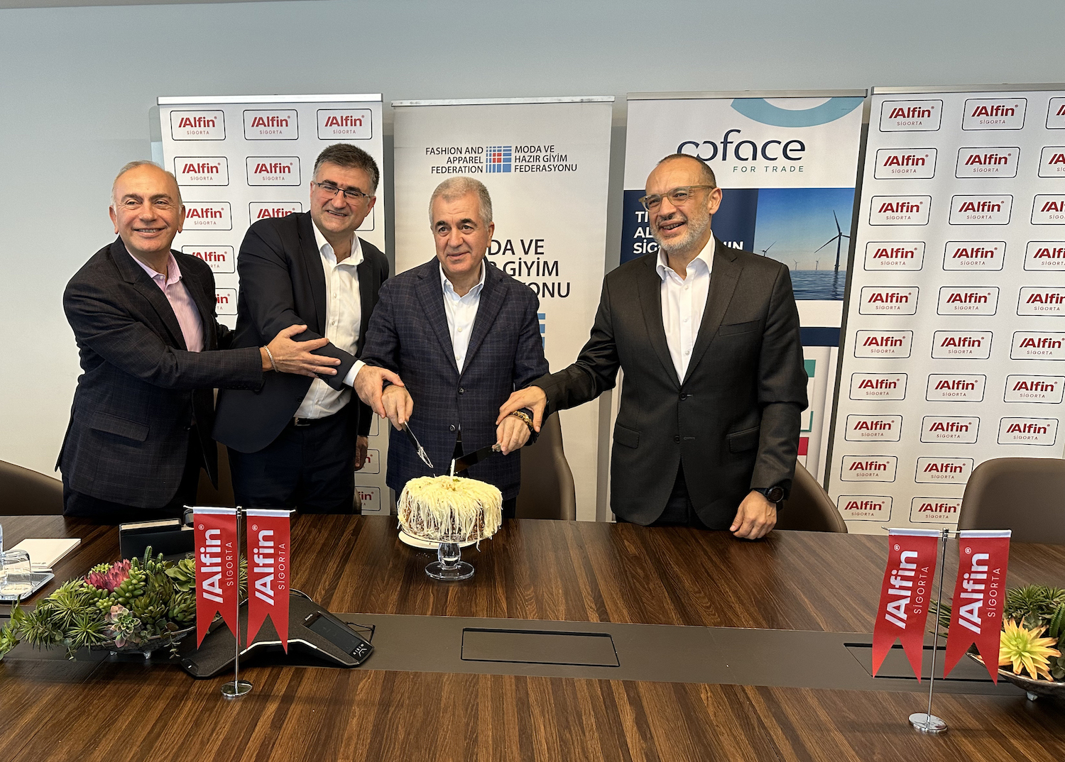 MHGF’nin Alfin Sigorta ve Coface Türkiye ile iş birliği sektöre güç katacak